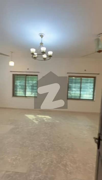 عسکری 11 عسکری,لاہور میں 3 کمروں کا 11 مرلہ فلیٹ 1.2 لاکھ میں کرایہ پر دستیاب ہے۔