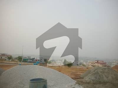 10 Top Heighted ,Solid, And Level It Very Near To Masjid ,Park ,Commercial