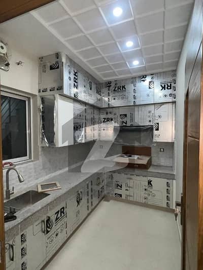 بنی گالہ اسلام آباد میں 2 کمروں کا 5 مرلہ زیریں پورشن 52.0 ہزار میں کرایہ پر دستیاب ہے۔