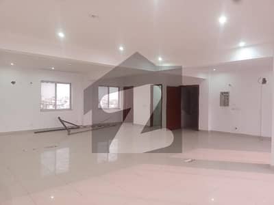 08 MARLA COMMERCIAL FLOOR WITH LIFT AVAILABLE