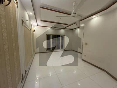 ڈی ایچ اے 9 ٹاؤن ڈیفنس (ڈی ایچ اے),لاہور میں 4 کمروں کا 5 مرلہ مکان 1.05 لاکھ میں کرایہ پر دستیاب ہے۔