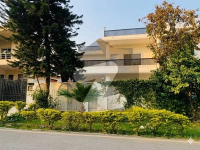 One Kanal House for Sale in Sector F-10