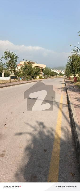 Sector: M, 10 Marla Sime corner plot for sale Bahria enclave Islambad Sector: M, 10 Marla Sime corner plot for sale Bahria enclave Islambad