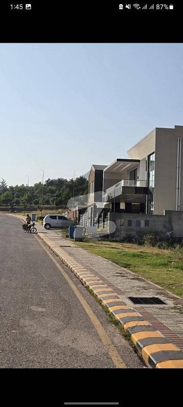 5 Marla file for Sale in Prime Location