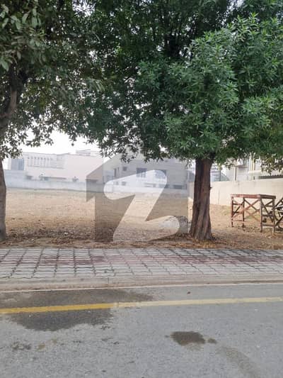 بحریہ ٹاؤن نشتر بلاک بحریہ ٹاؤن سیکٹر ای,بحریہ ٹاؤن,لاہور میں 1 کنال رہائشی پلاٹ 2.99 کروڑ میں برائے فروخت۔