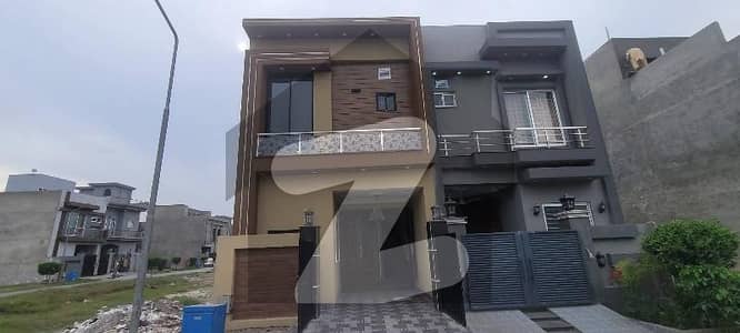 الکبیر ٹاؤن - فیز 2 الکبیر ٹاؤن,رائیونڈ روڈ,لاہور میں 4 کمروں کا 3 مرلہ مکان 1.65 کروڑ میں برائے فروخت۔