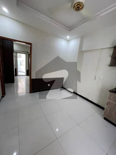 کیپیٹل ریزڈنشیا مرگلہ ہِلز-2,ای ۔ 11,اسلام آباد میں 1 کمرے کا 3 مرلہ فلیٹ 50.0 ہزار میں کرایہ پر دستیاب ہے۔