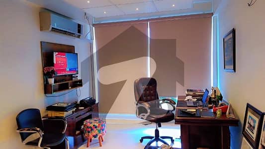 بلیو ایریا اسلام آباد میں 1 مرلہ دفتر 2.5 کروڑ میں برائے فروخت۔