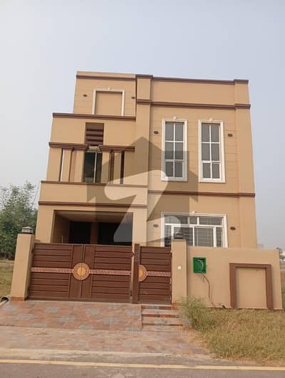 او ایل سی 2 - بلاک ایل اوورسیز لو کاسٹ 2,بحریہ آرچرڈ فیز 2,بحریہ آرچرڈ,لاہور میں 3 کمروں کا 5 مرلہ مکان 1.42 کروڑ میں برائے فروخت۔