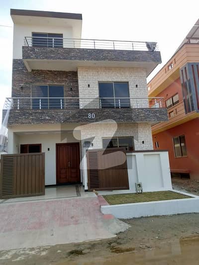 جی ۔ 14/2 جی ۔ 14,اسلام آباد میں 4 کمروں کا 4 مرلہ مکان 3.45 کروڑ میں برائے فروخت۔