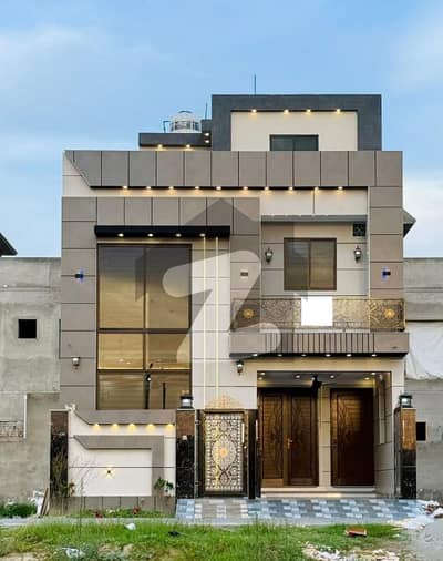 سینٹرل پارک ہاؤسنگ سکیم لاہور میں 3 کمروں کا 5 مرلہ مکان 2.2 کروڑ میں برائے فروخت۔