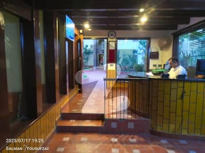 3 Bed Dd Apartment Available For Sale in President Apartment Civil Lines