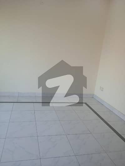 Mian Brother,s Offer 5Marla House Rent 3Bed Near to Park + Club