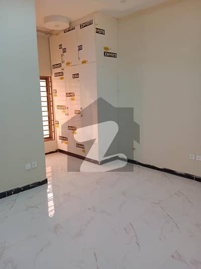 BEAUTIFUL LOCATION LIKE BRAND NEW HOUSE FOR RENT