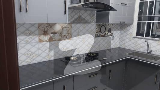 جی ۔ 10 اسلام آباد میں 4 کمروں کا 4 مرلہ مکان 3.65 کروڑ میں برائے فروخت۔