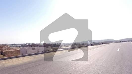 سی پندرہ اسلام آباد میں 1 کنال رہائشی پلاٹ 3.7 کروڑ میں برائے فروخت۔