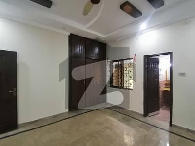 10 Marla House For sale In Gulshan-e-Ravi - Block F Lahore