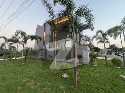 10-MARLA HOUSE+9-MARLA FREE