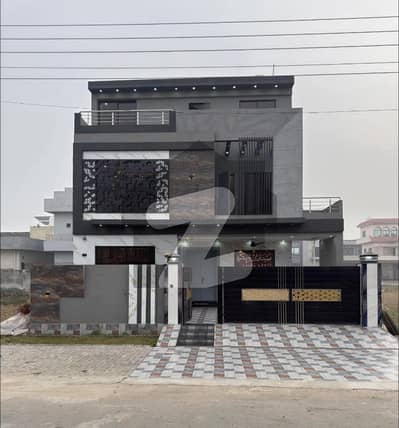 سینٹرل پارک ہاؤسنگ سکیم لاہور میں 5 کمروں کا 10 مرلہ مکان 3.25 کروڑ میں برائے فروخت۔