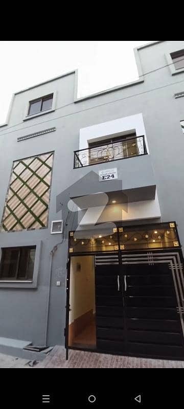 الکبیر ٹاؤن فیز 2 ۔ ابوبکر بلاک الکبیر ٹاؤن - فیز 2,الکبیر ٹاؤن,رائیونڈ روڈ,لاہور میں 4 کمروں کا 2 مرلہ مکان 88.0 لاکھ میں برائے فروخت۔