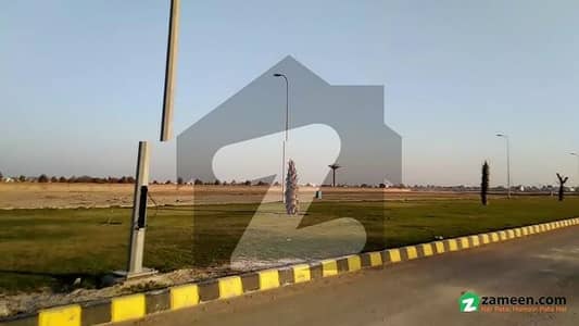 1 KANAL PLOT ON PRIME LOCATION IN BAGH E IRAM