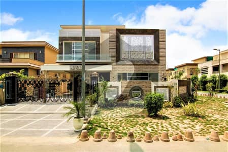 21 MARLA CORNER(FACING PARK) DOUBLE UNITE/DOUBLE GATE SLIGHTLY USED ELEGANT AND FULLY MAINTAINED SUPER HOT LOCATED BUNGALOW IS AVAILABLE FOR SALE IN DHA PHASE 5