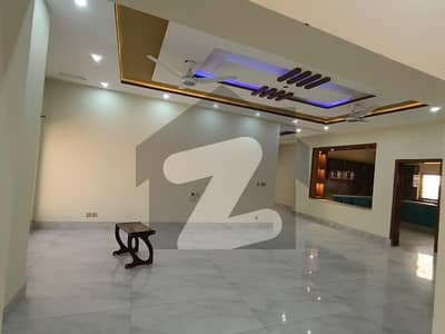 اے ڈبلیو ٹی فیز 2 اے ڈبلیو ٹی آرمی ویلفیئر ٹرسٹ,رائیونڈ روڈ,لاہور میں 3 کمروں کا 1 کنال بالائی پورشن 85.0 ہزار میں کرایہ پر دستیاب ہے۔ اے ڈبلیو ٹی فیز 2 اے ڈبلیو ٹی آرمی ویلفیئر ٹرسٹ,رائیونڈ روڈ,لاہور میں 3 کمروں کا 1 کنال بالائی پورشن 85.0 ہزار میں کرایہ پر دستیاب ہے۔