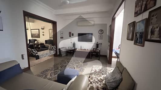 G 10 1 House For Sale 30*60