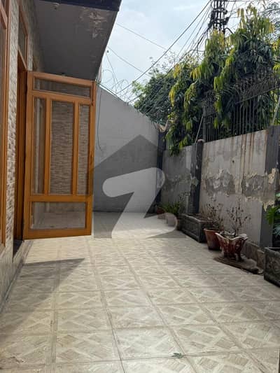 Allama Iqbal Town Gulshan Block 10-Marla Full (You can Take Also Portion )New Condition for Silent Office Prime Location Near Main Road, Park and Masjid.