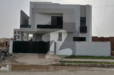 A 12 Marla House Is Up For Grabs In DHA Defence
