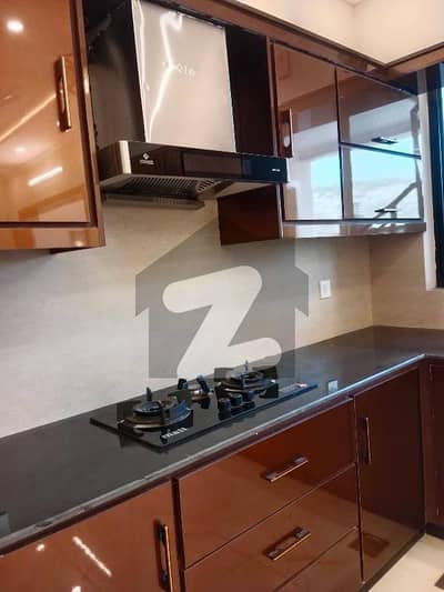 آئی ۔ 11 اسلام آباد میں 5 کمروں کا 4 مرلہ مکان 2.5 کروڑ میں برائے فروخت۔