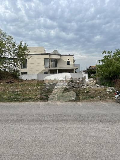 D-12 Service Toad Corner 14 Marla Plot With 14 Marla Extra Land