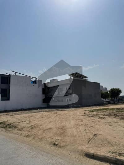 10 Marla Develop position plot Available in L Block Of Gulberg Residencia