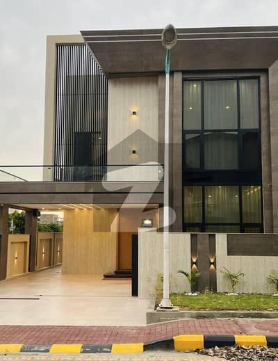 10 Marla Brand New House For Sale