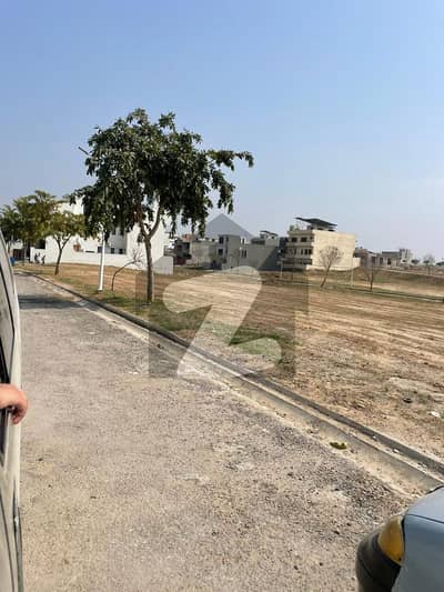 10 Marla Develop Poseesion Available In T Block Of Gulberg Residenica 10 Marla Develop Poseesion Available In T Block Of Gulberg Residenica