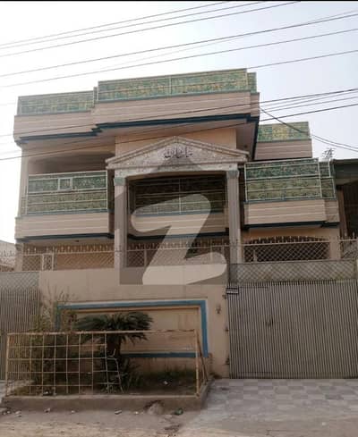 حیات آباد فیز 3 حیات آباد,پشاور میں 8 کمروں کا 10 مرلہ مکان 4.5 کروڑ میں برائے فروخت۔