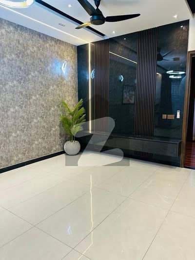 5-Marla Brand New Luxury House Available For Sale 5-Marla Brand New Luxury House Available For Sale