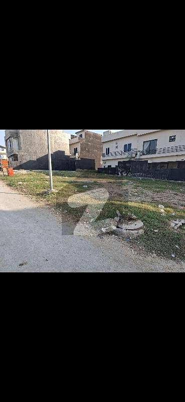 Ali Block 5 Marla Corner Plot Available for sale.