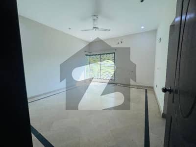 1 Kanal Beautiful Upper Portion With Separate Gate Available For Rent On Top Location Of DHA Phase 2