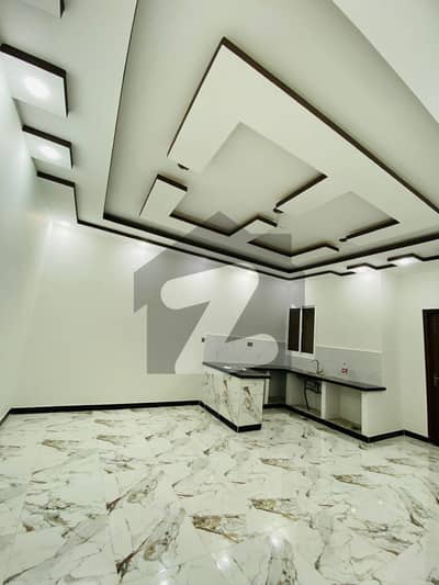 LUXURIOUS CORNER 3 BED DD FIRST FLOOR AVAILABLE ON BOOKING