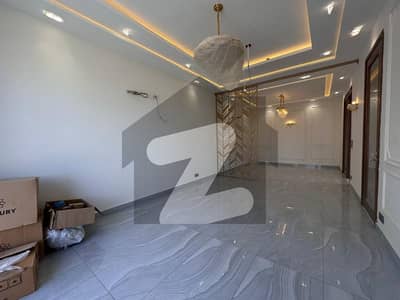 Ultra Modern Elegant Bungalow