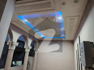 نشیمنِ اقبال فیز 2 نشیمنِ اقبال,لاہور میں 5 کمروں کا 10 مرلہ مکان 3.15 کروڑ میں برائے فروخت۔