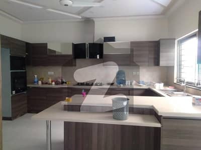 ڈی ایچ اے فیز 3 - بلاک ڈبلیو فیز 3,ڈیفنس (ڈی ایچ اے),لاہور میں 5 کمروں کا 1 کنال مکان 8.3 کروڑ میں برائے فروخت۔ ڈی ایچ اے فیز 3 - بلاک ڈبلیو فیز 3,ڈیفنس (ڈی ایچ اے),لاہور میں 5 کمروں کا 1 کنال مکان 8.3 کروڑ میں برائے فروخت۔