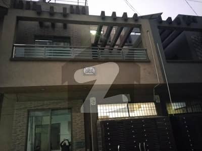 جوہر ٹاؤن فیز 1 جوہر ٹاؤن,لاہور میں 4 کمروں کا 3 مرلہ مکان 1.55 کروڑ میں برائے فروخت۔