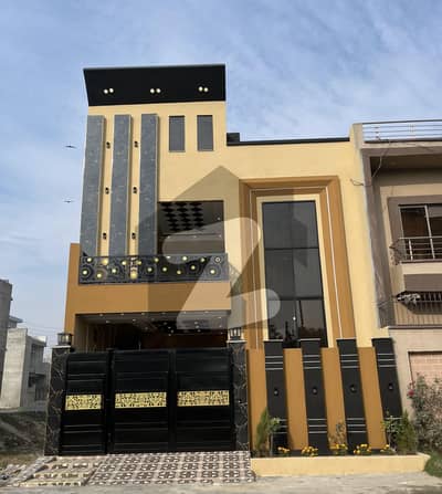 5 Double Heighted House Is For Sale