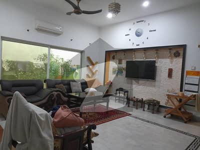 15 MARLA HOUSE AVAIABLE FOR SALE