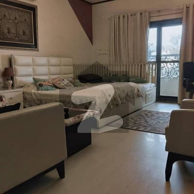 CHANCE DEAL 500 YARDS BUNGALOW NEAR SAHEEM MASJID RAHAT STREET PHASE 6 DHA KARACHI