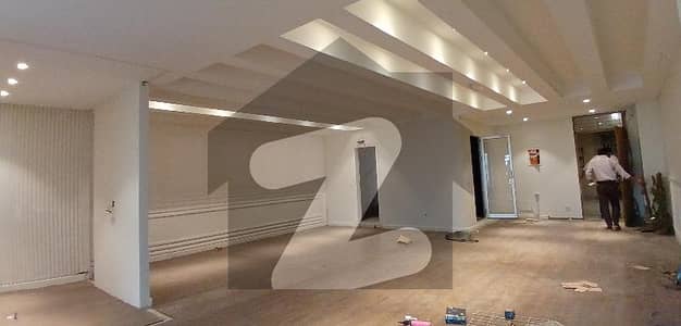 1608 Sq Feet Office Available For Rent