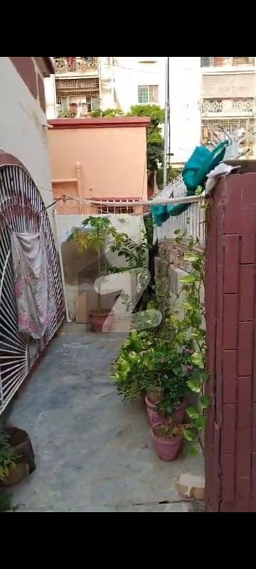 گلستانِِ جوہر ۔ بلاک 18 گلستانِ جوہر,کراچی میں 3 کمروں کا 5 مرلہ مکان 2.35 کروڑ میں برائے فروخت۔