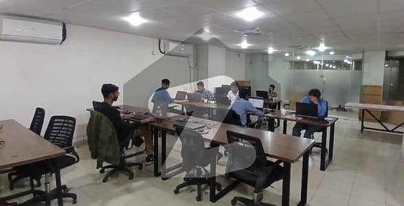 1800 Sqfts Office Available For Rent